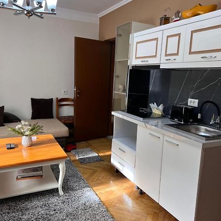 3M Urban Stay Tirana Esterno foto